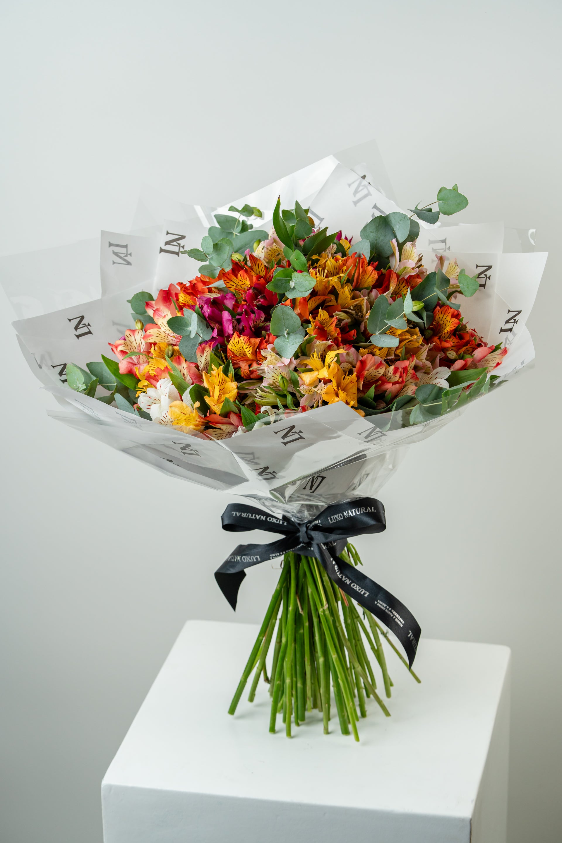 Buquê de Astromélia — Flores Frescas Delicadas para Presente | Luxo Natural
