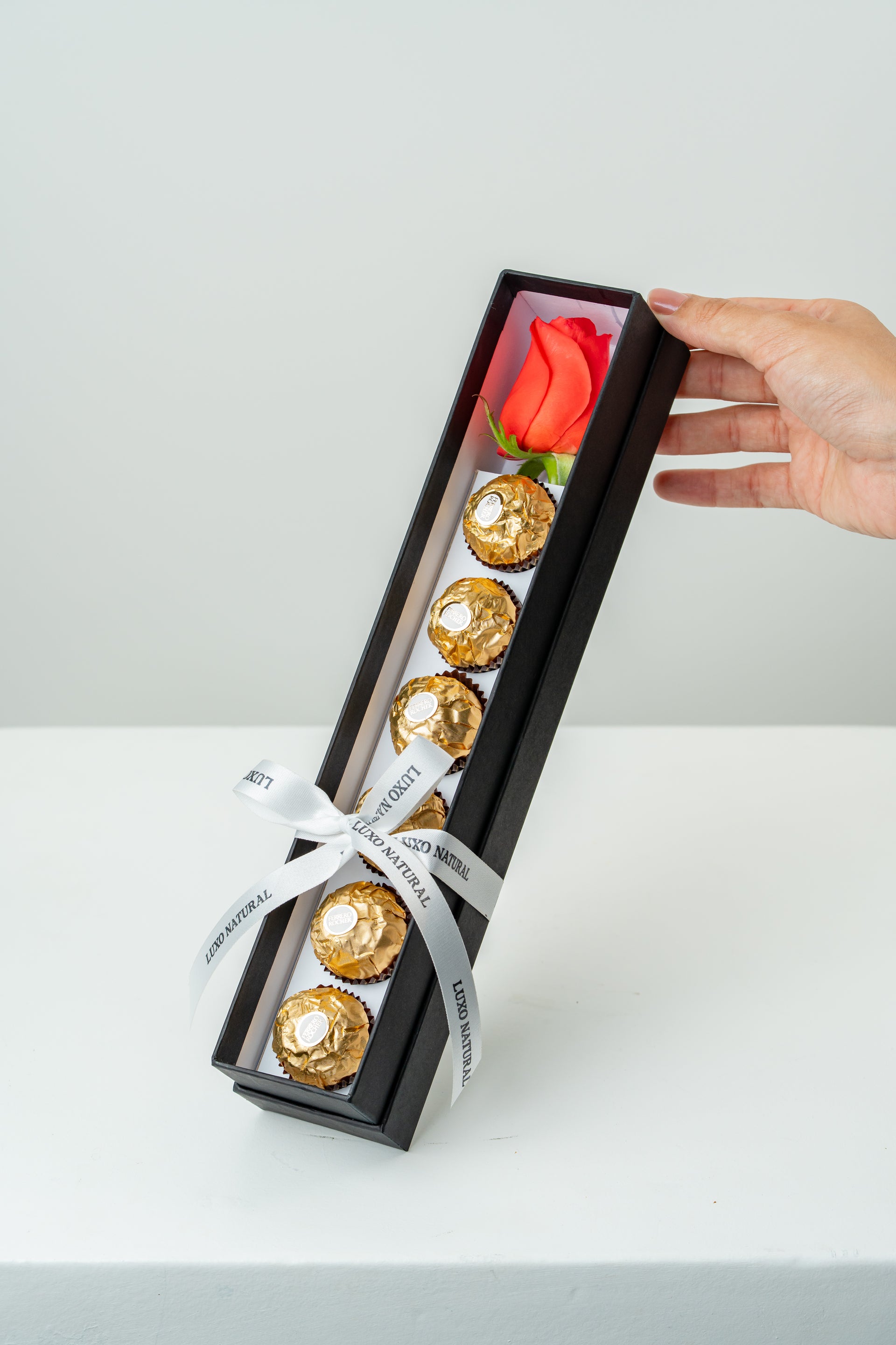 Happy Box — Box com Rosa e Chocolates | Luxo Natural