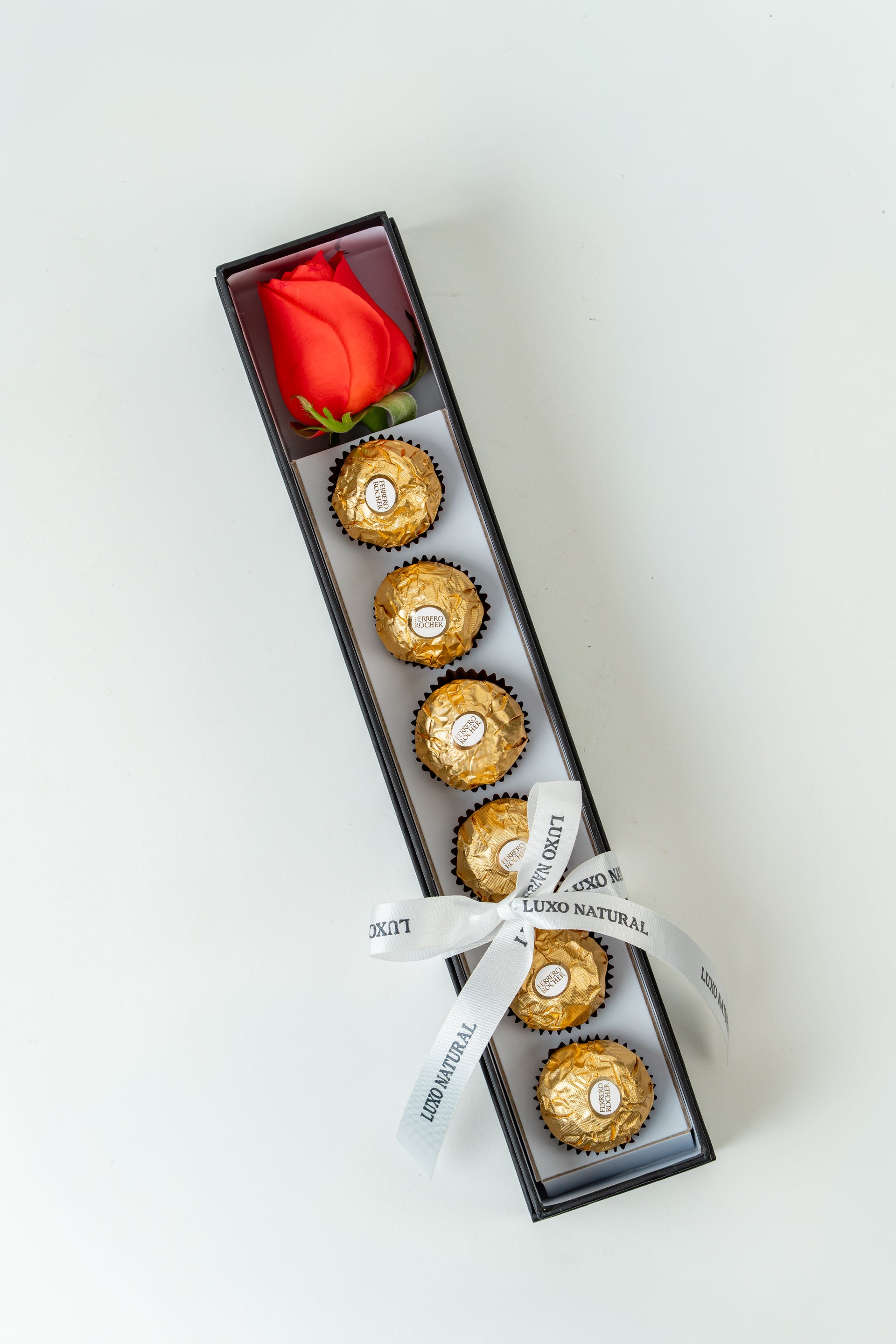 Happy Box — Box com Rosa e Chocolates | Luxo Natural