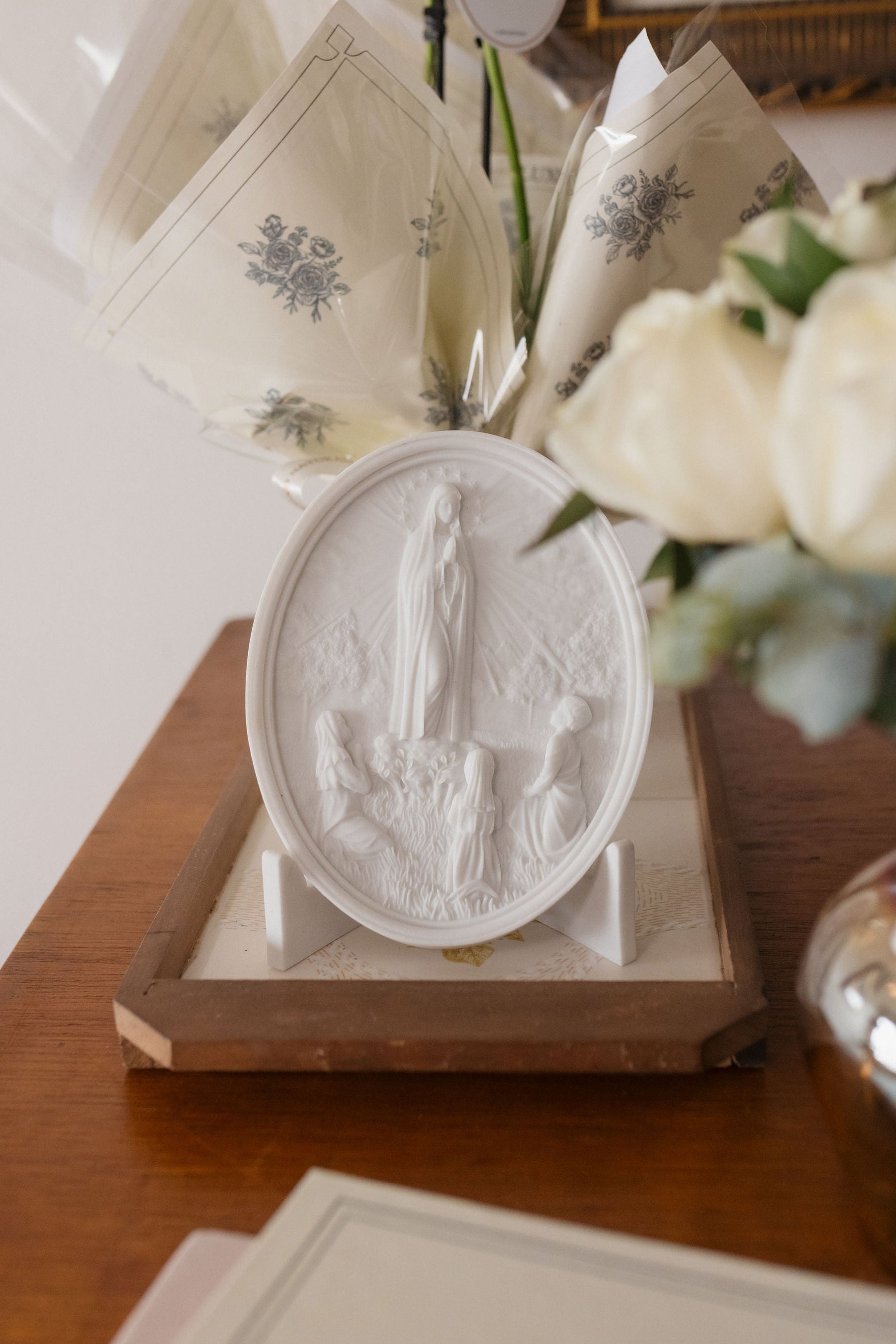 Placa em Pó de Mármore N. Sra. de Fátima — Placa Sacra Artística | Luxo Natural
