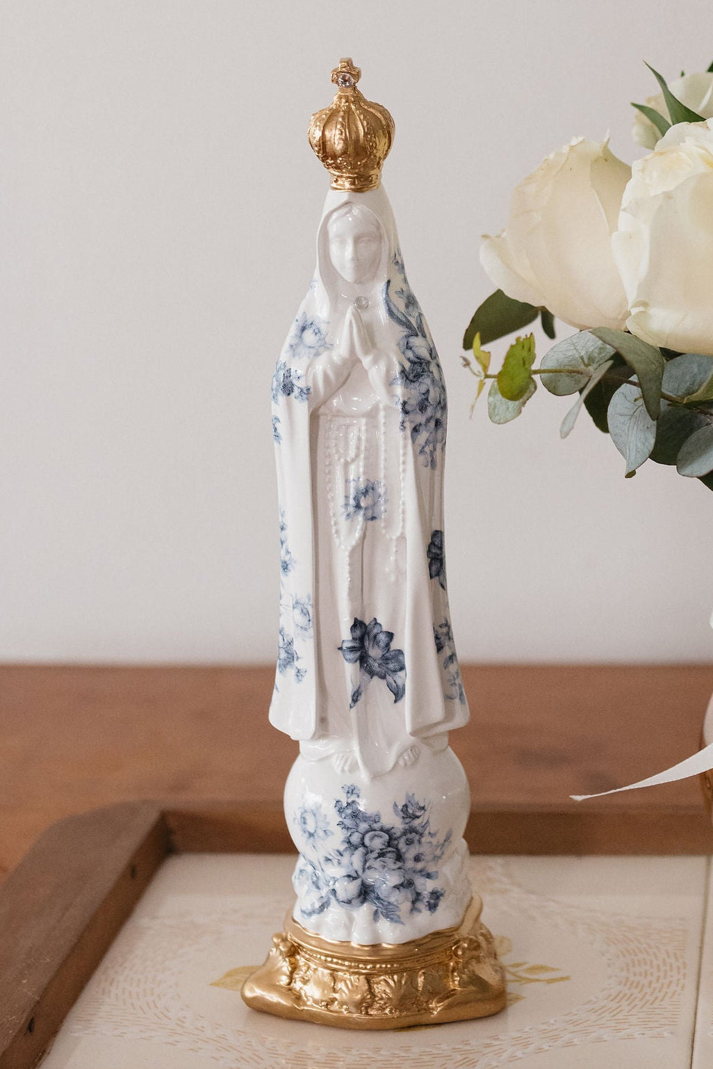 N. Sra. de Fátima Estampada — Imagem Sacra em Pó de Mármore | Luxo Natural