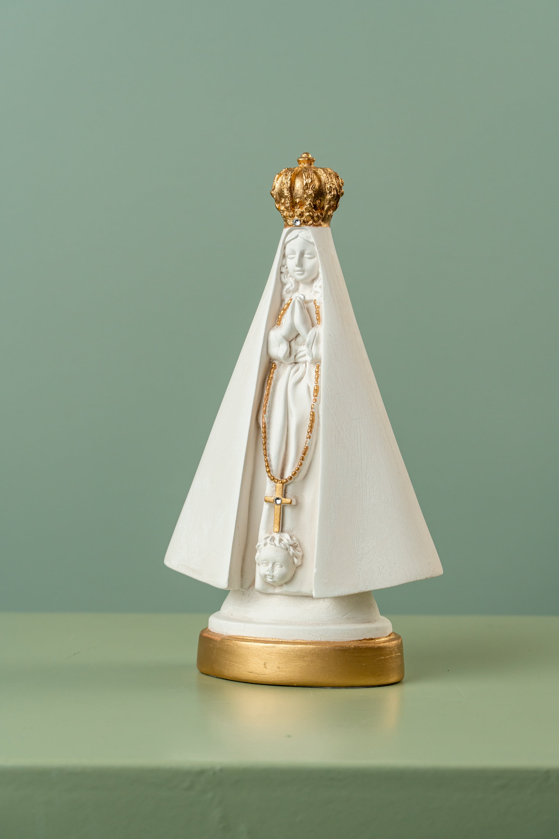 Nossa Senhora Aparecida — Imagem Sacra com Strass e Ouro | Luxo Natural